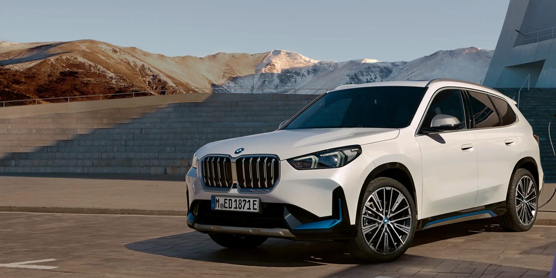 BMW iX1 Homepage Hero WEBP