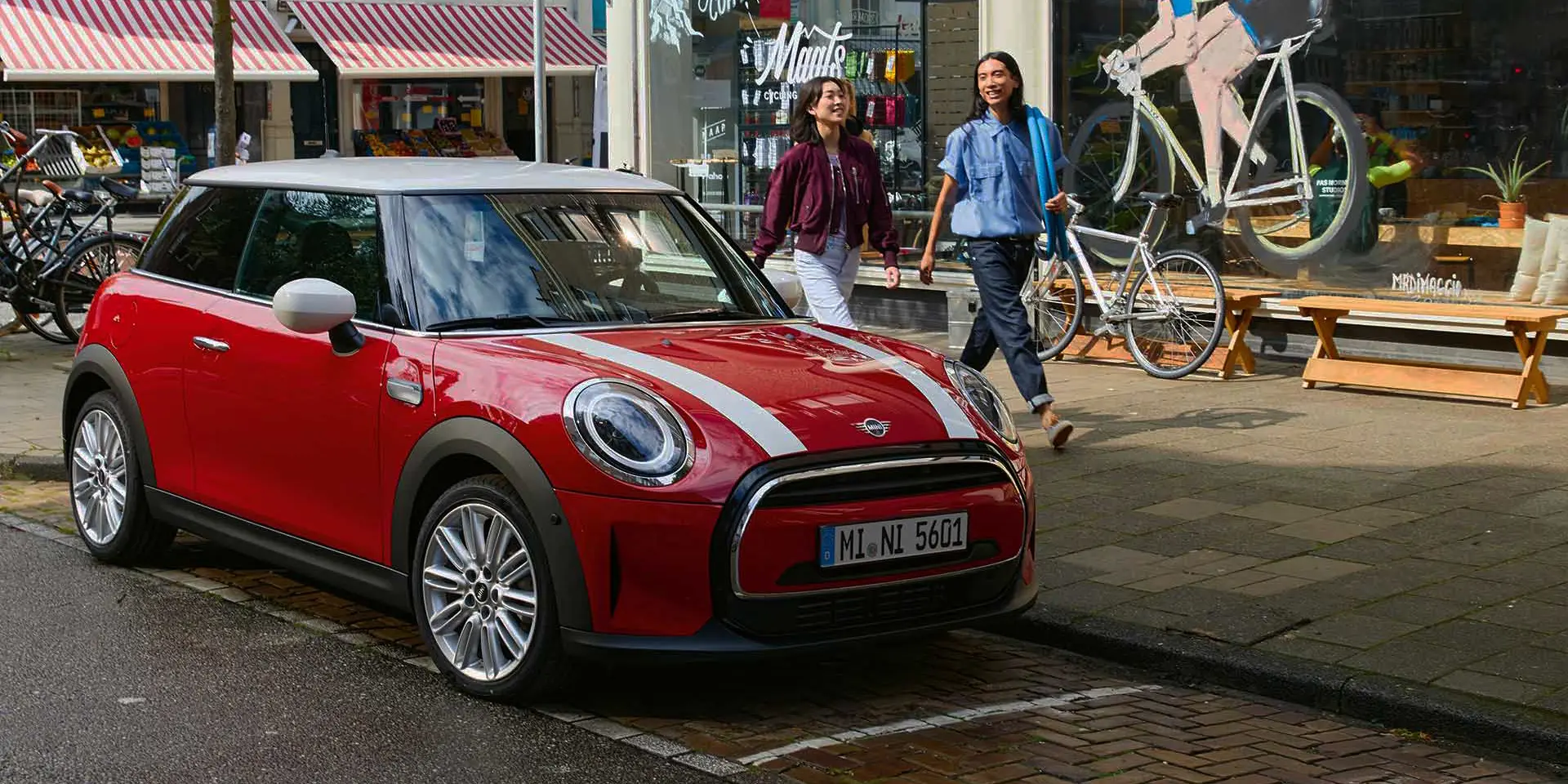 MINI Cooper 3 Türer homepage slider Q2_23 WEBP
