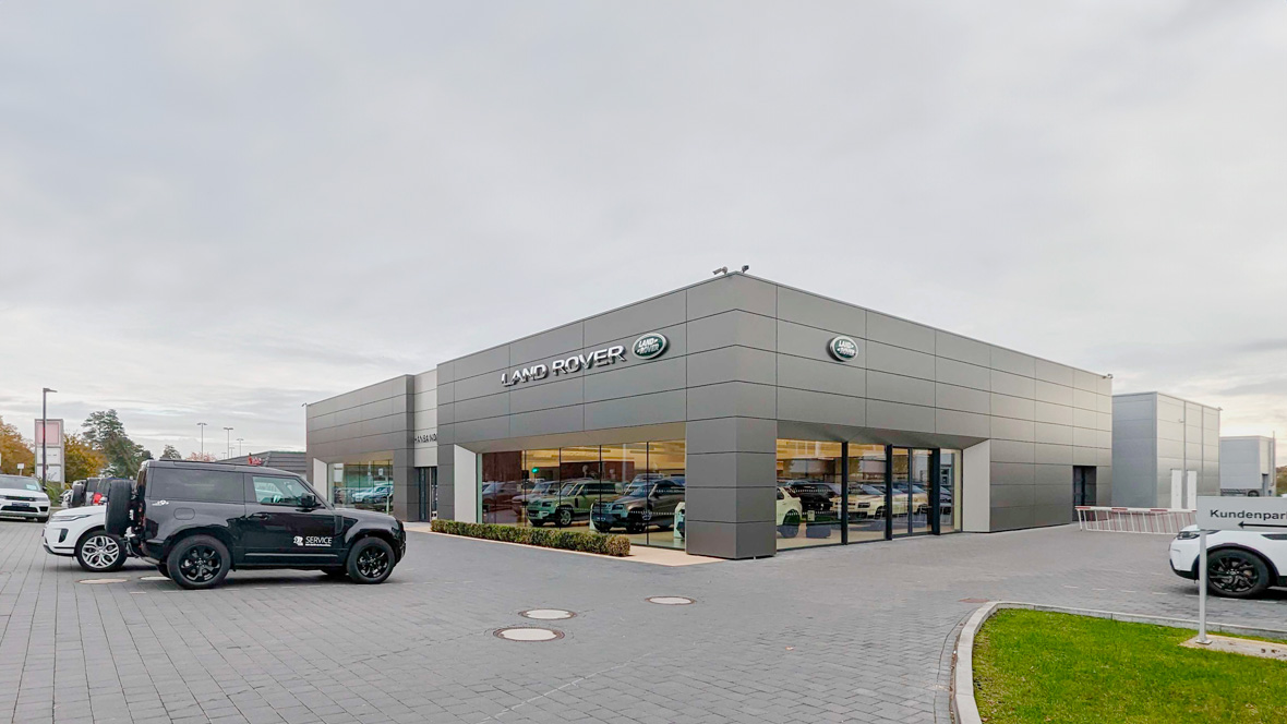 Das Titelbild mit Land Rover Store in Lübeck