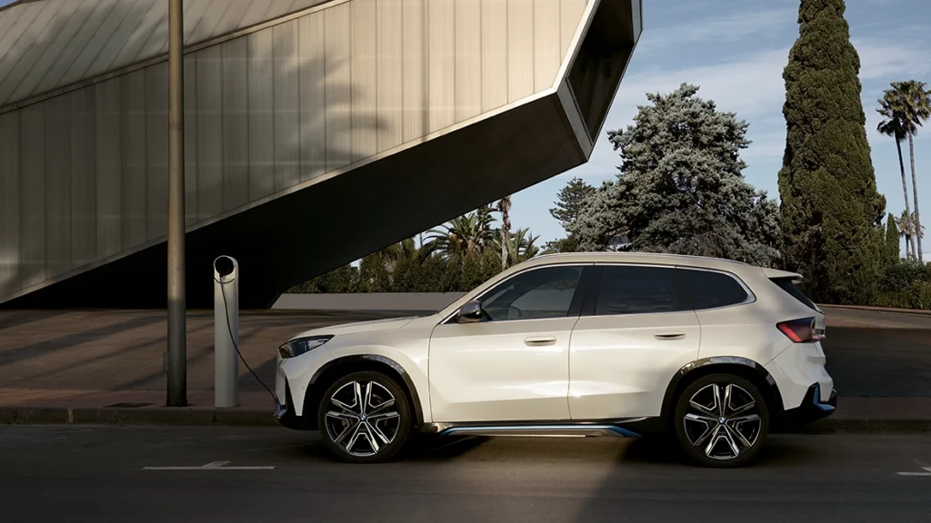 BMW iX1 eDrive20 mit individueller Ausstattung