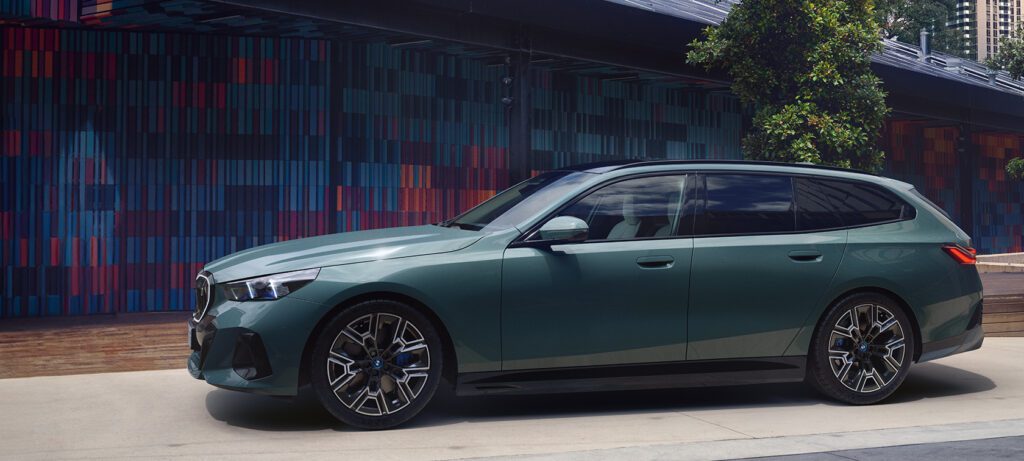BMW i5 Touring