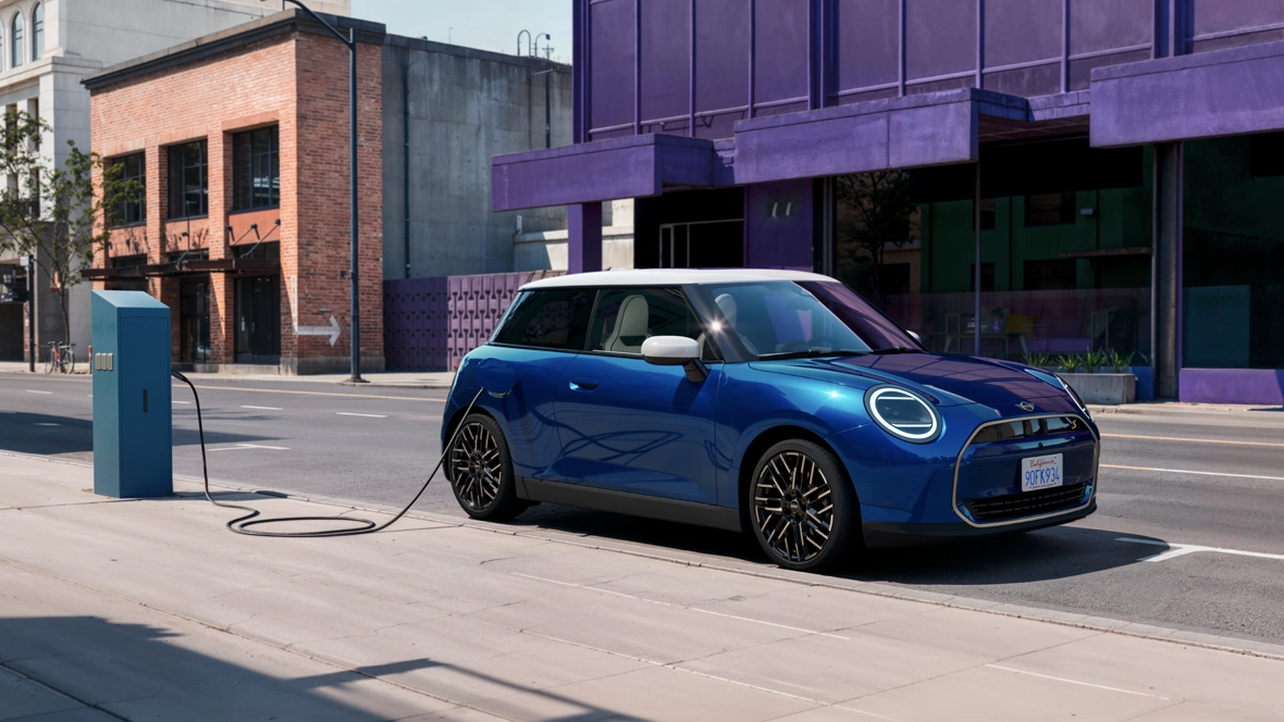 MINI Cooper E – elektrisches Fahrvergnügen bei Hansa Nord in Kiel