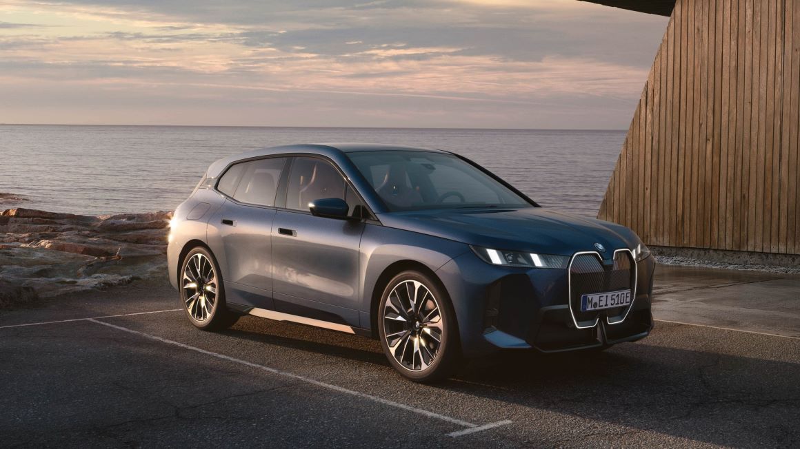 BMW iX Fahrzeugbild