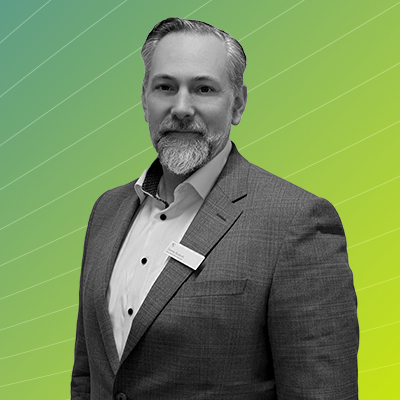 Portrait von Dennis Buskohl - Verkaufsleitung Neue Automobile bei Hansa Nord in Lübeck